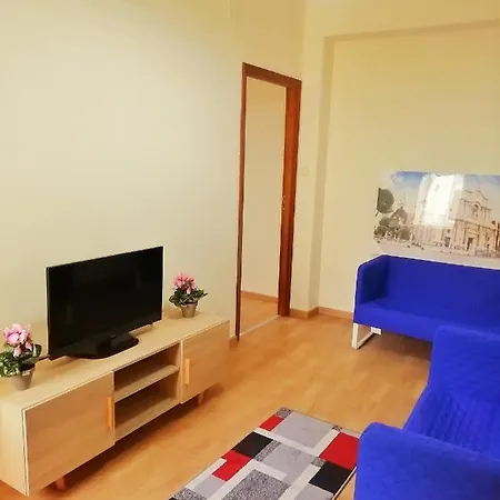 Etna Rooms-catania Konukevi Katanya